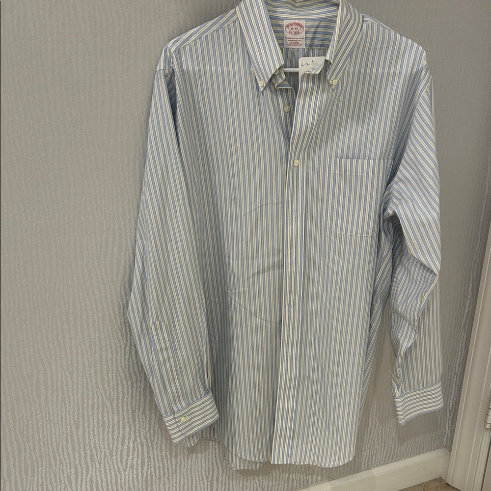 Brooks Brothers Men's Blue Striped Shirt
